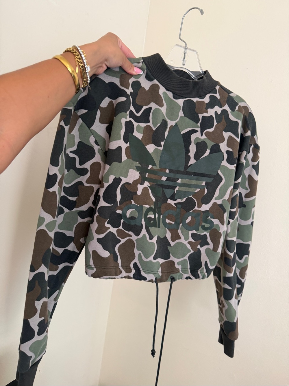 adidas Women’s Camo Cropped Drawstring Sweatshirt - Olive/Black/Brown